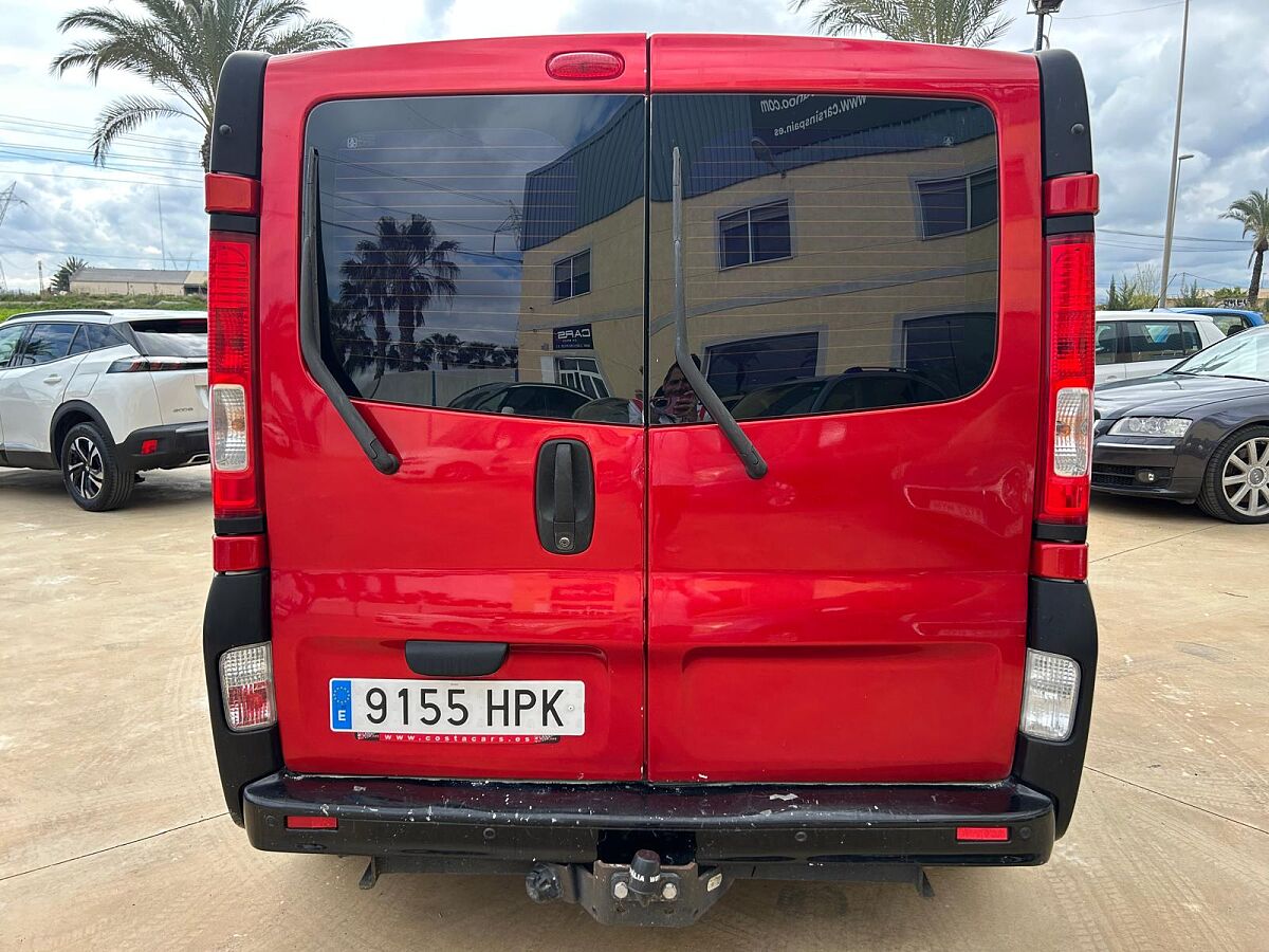 RENAULT TRAFIC 9 SEATS 2.0 DCI SPANISH LHD IN SPAIN 137000 MILES SUPERB 2013